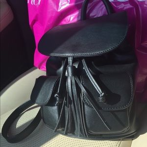 Mini backpack purse with tassel!